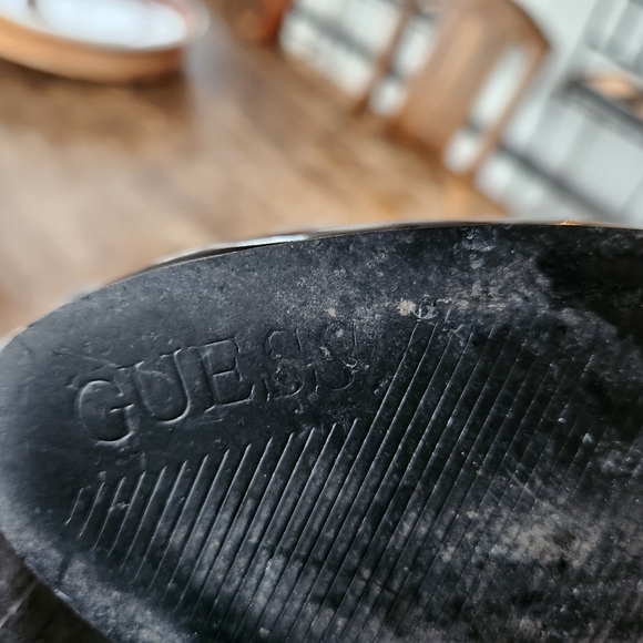 Witchy patent GUESS goth heels - Picture 6 of 7